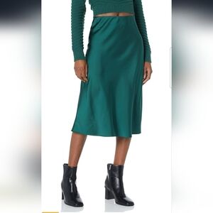 Elegant Green Midi Skirt